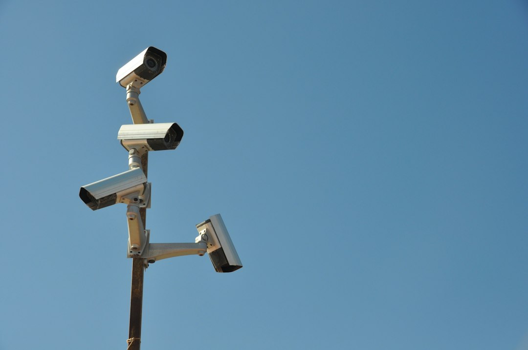 Surveillance portuaire et entrepôt logistique